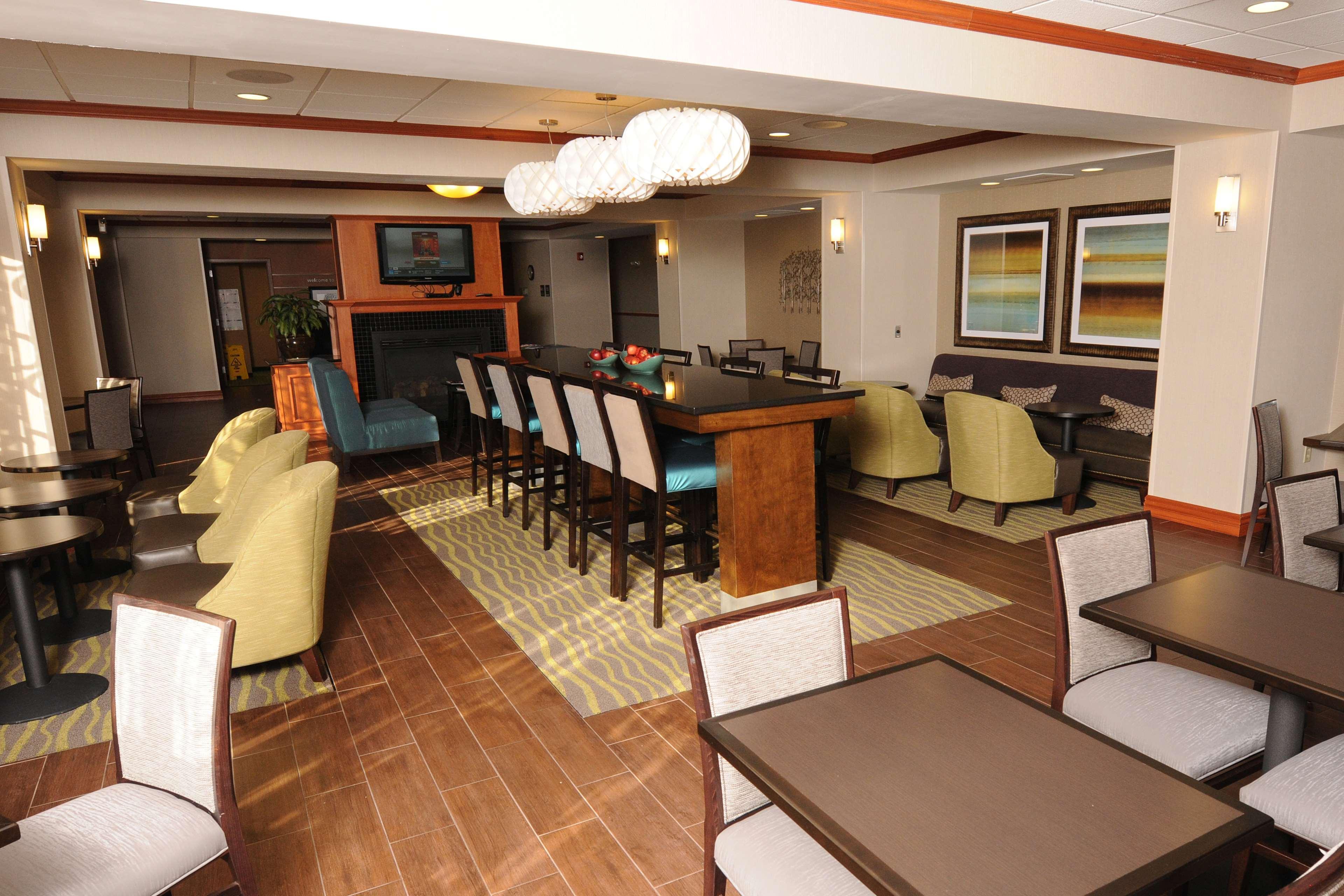 Newly Renovated Hampton Inn Omaha West Lakeside Luaran gambar
