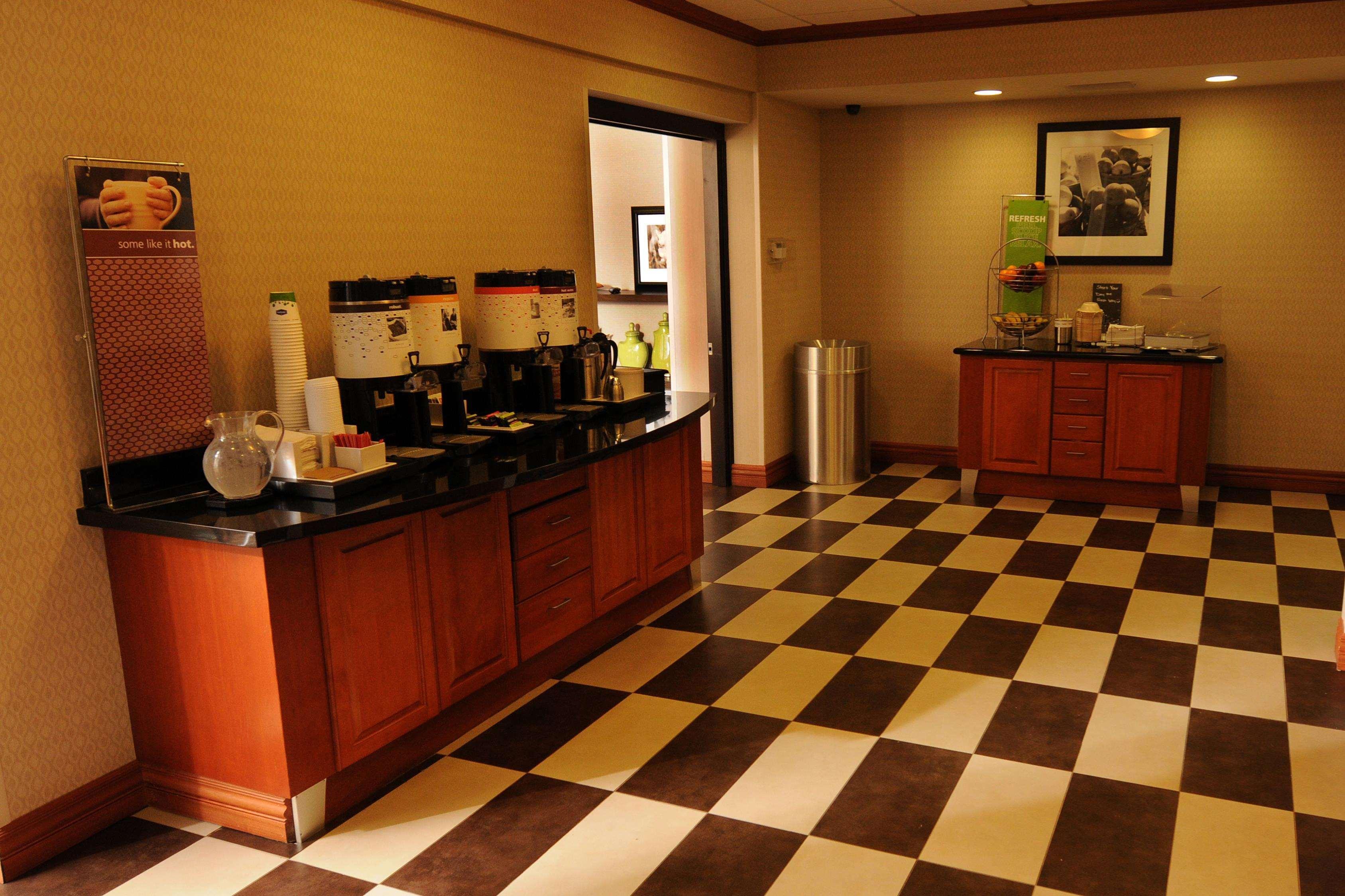 Newly Renovated Hampton Inn Omaha West Lakeside Luaran gambar